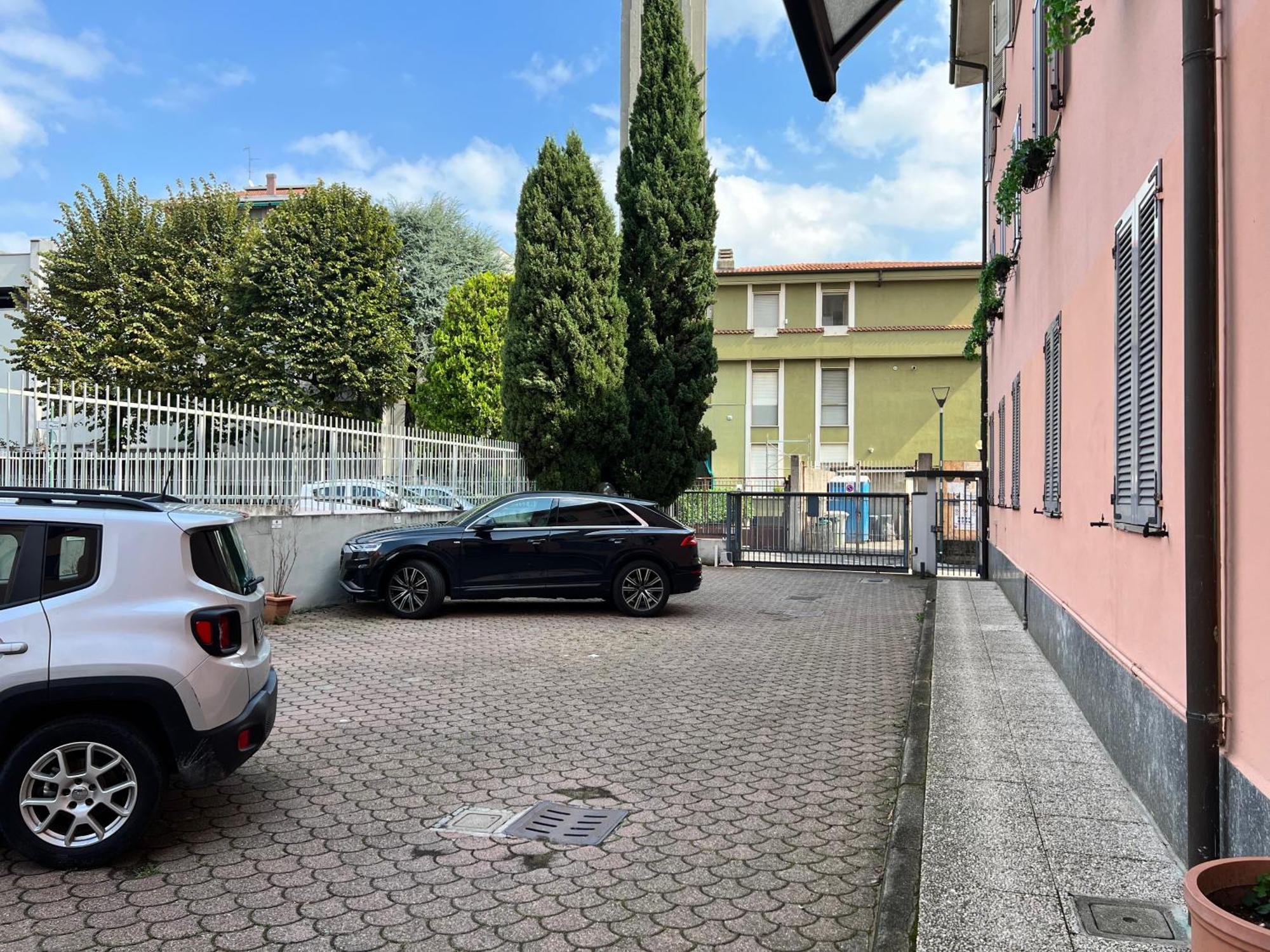 La Casa Di Wayne Villa Cologno Monzese Buitenkant foto